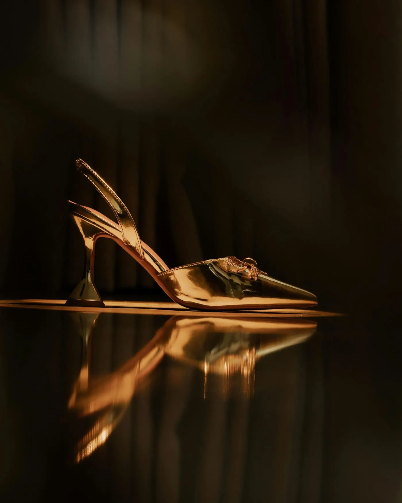 Aurore, Slingback de cuero espejo
