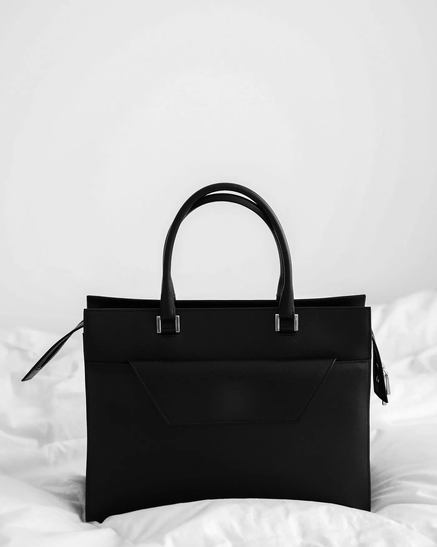Tote Noir, Bolso estructurado